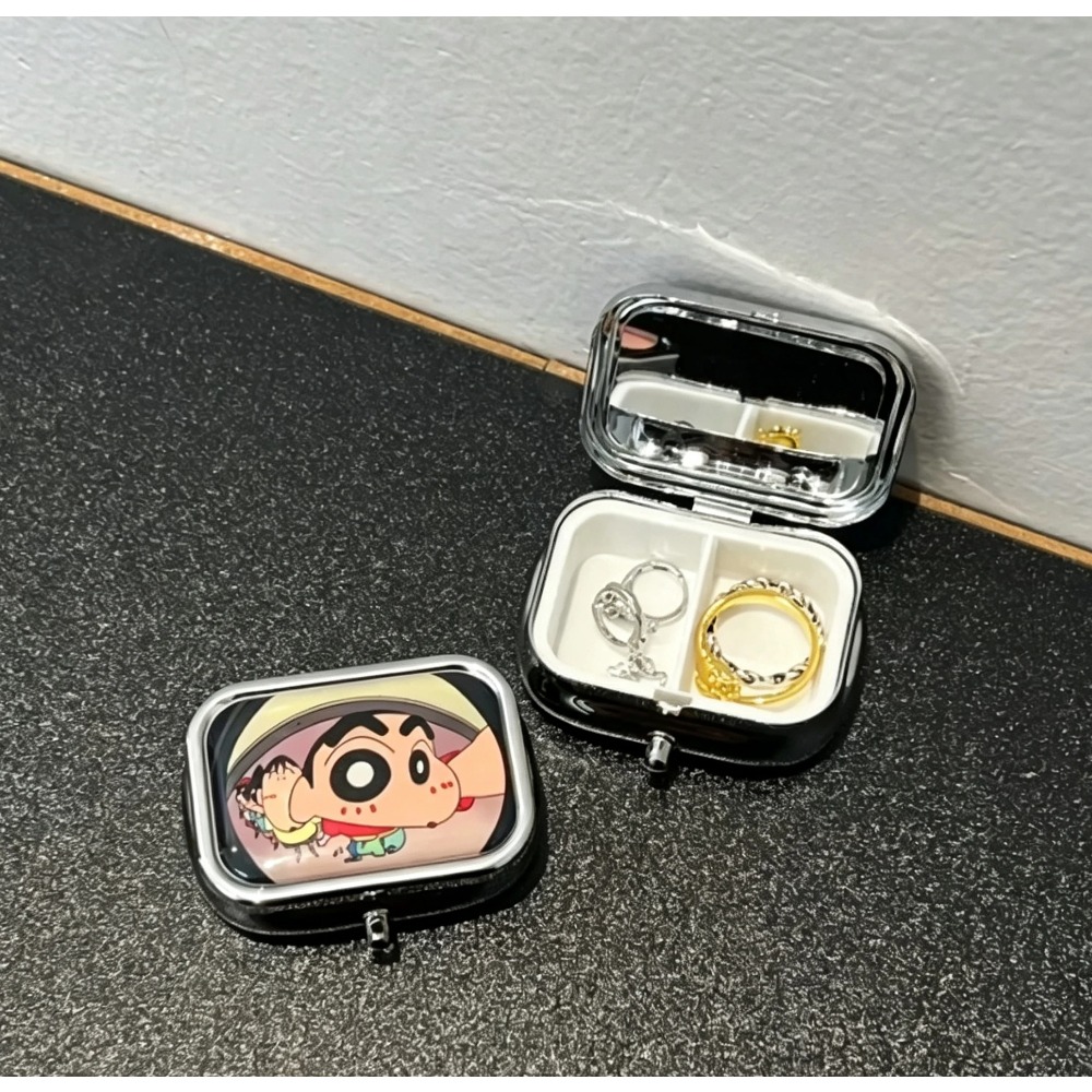 Crayon Shin‑chan Portable Stor - Manga Storage Box recension och pris