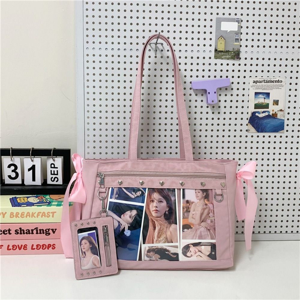 Harajuku Bow Rivet Itabag Badg - Anime Merchandise Women recension och pris